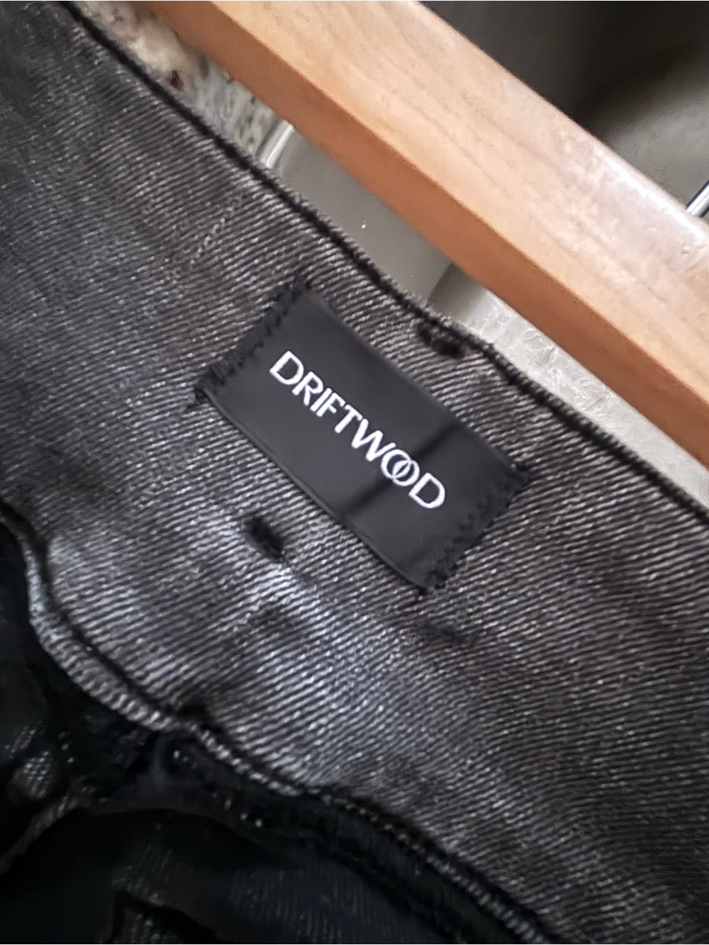 NWT Driftwood Women's Wide-Leg Embroidered Grey Jeans - Picture 6 of 6